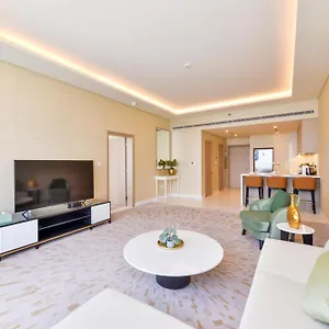 Ultra Luxury Palm Tower With Shared Facilities Дубай